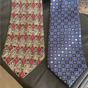 2 Silk Patterned Ties